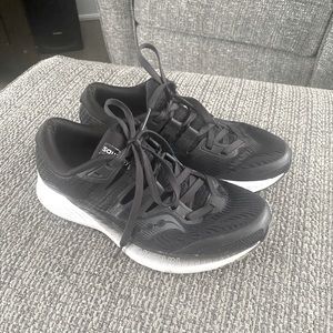Saucony Everun running shoe